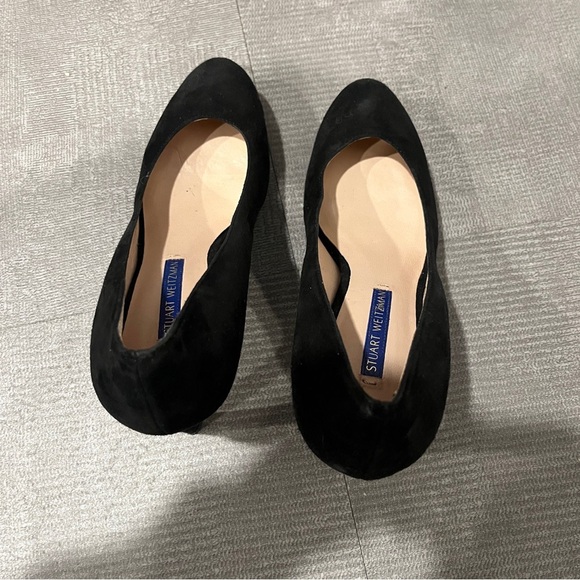 Stuart Weitzman Black Suede Women's Round Toe Heels 5.5 - Picture 6 of 6